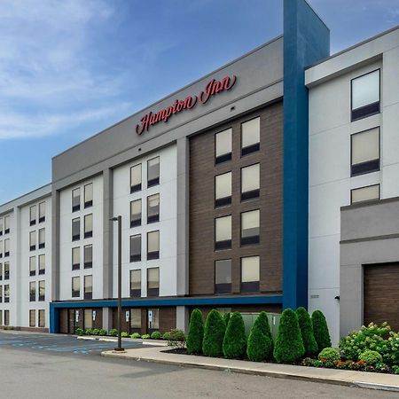 Hampton Inn Woodbridge Exterior photo